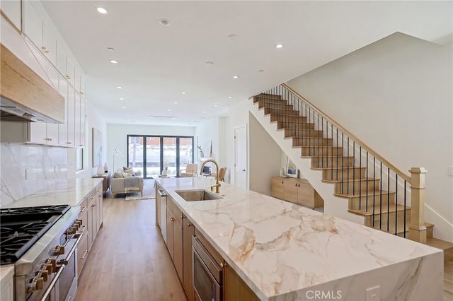111 9th, Huntington Beach, CA 92648