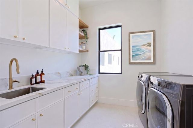 111 9th, Huntington Beach, CA 92648