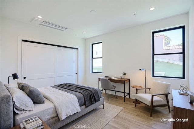 111 9th, Huntington Beach, CA 92648