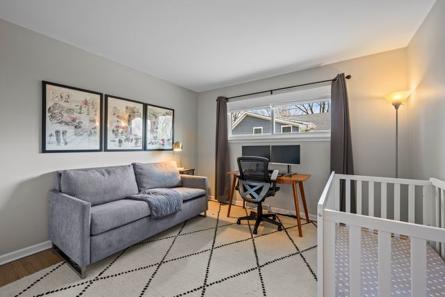 161 E Stone Avenue, Lake Forest, IL 60045