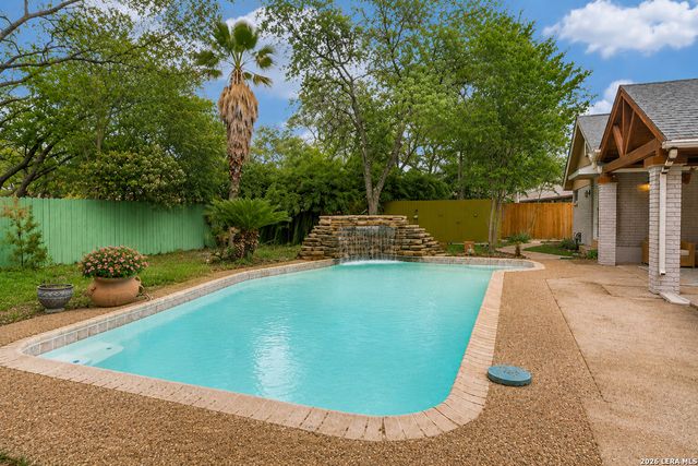 13058 N HUNTERS CIR, San Antonio, TX 78230
