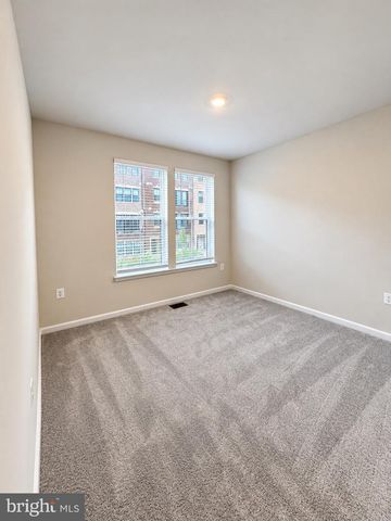 42639 DARALA DR, Ashburn, VA 20147