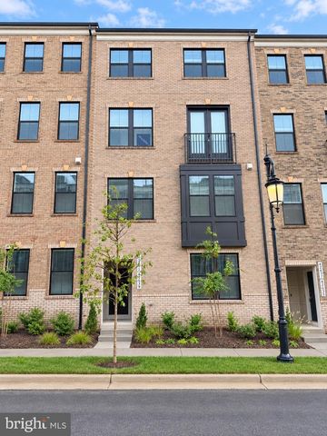 42639 DARALA DR, Ashburn, VA 20147