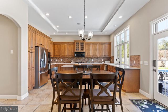 3710 FALKSTONE DR, Mechanicsburg, PA 17050