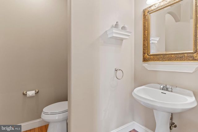 3710 FALKSTONE DR, Mechanicsburg, PA 17050