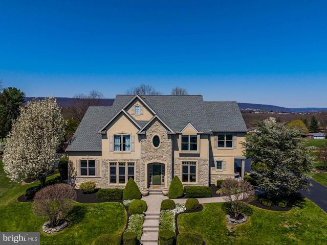 3710 FALKSTONE DR, Mechanicsburg, PA 17050