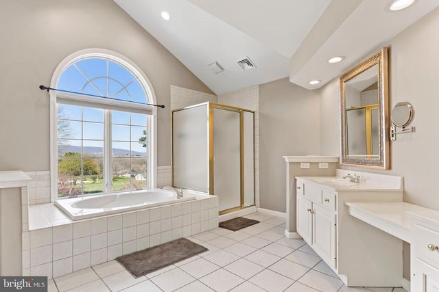 3710 FALKSTONE DR, Mechanicsburg, PA 17050