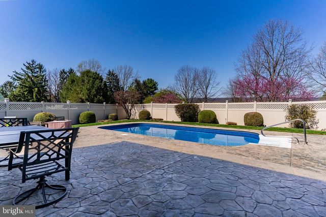 3710 FALKSTONE DR, Mechanicsburg, PA 17050