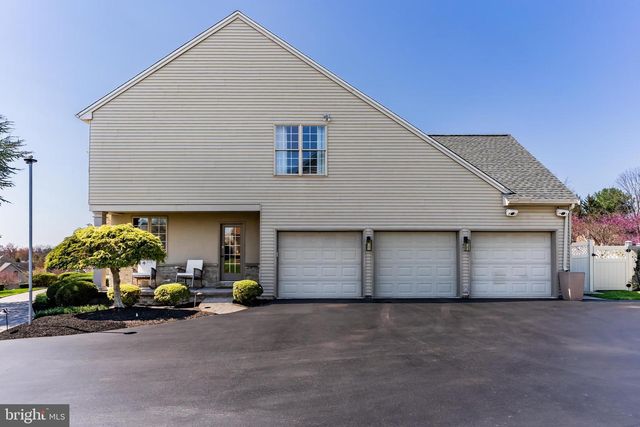 3710 FALKSTONE DR, Mechanicsburg, PA 17050