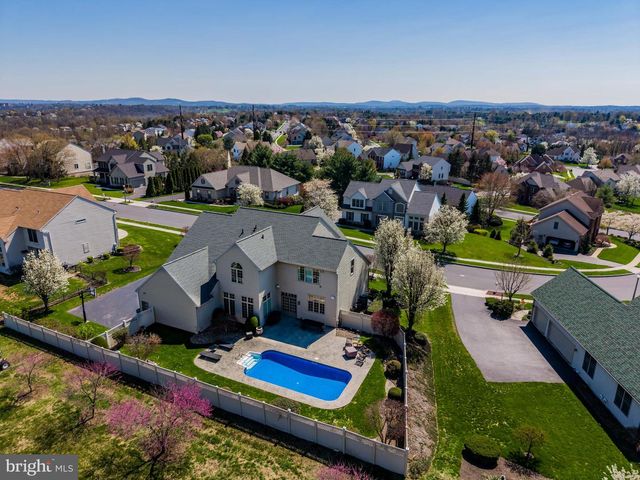 3710 FALKSTONE DR, Mechanicsburg, PA 17050