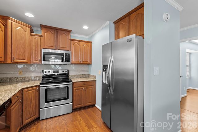 100 Thistle Knoll Court, Asheville, NC 28803