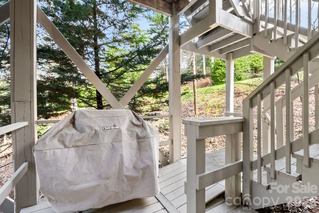 100 Thistle Knoll Court, Asheville, NC 28803