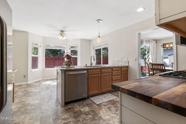 121 S Sawgrass Lane, Dayton, NV 89403