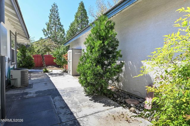 121 S Sawgrass Lane, Dayton, NV 89403
