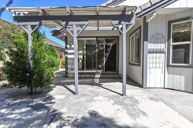 121 S Sawgrass Lane, Dayton, NV 89403