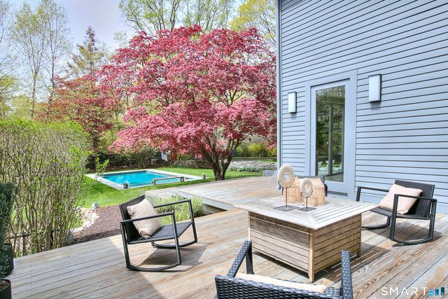 123 Cross Highway, Westport, CT 06880