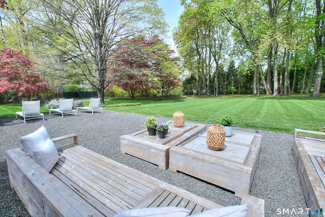 123 Cross Highway, Westport, CT 06880