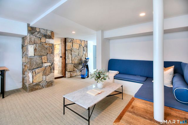 123 Cross Highway, Westport, CT 06880