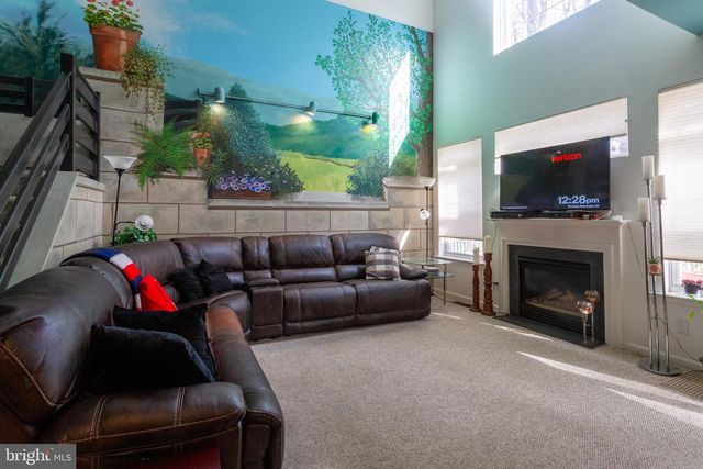 105 YORKTOWN CT, Malvern, PA 19355