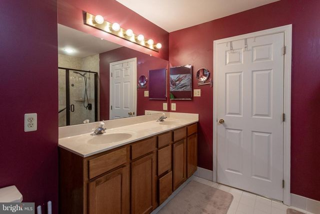 105 YORKTOWN CT, Malvern, PA 19355