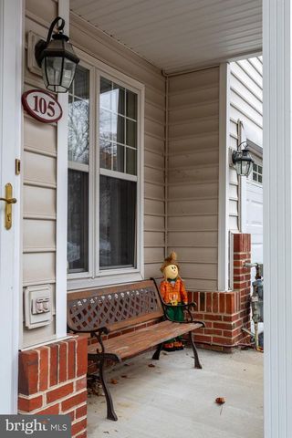 105 YORKTOWN CT, Malvern, PA 19355