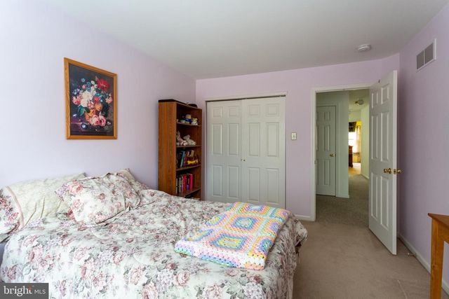 105 YORKTOWN CT, Malvern, PA 19355