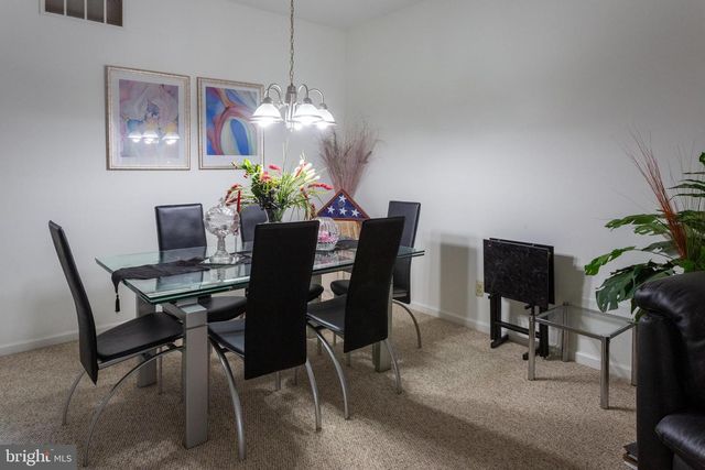 105 YORKTOWN CT, Malvern, PA 19355