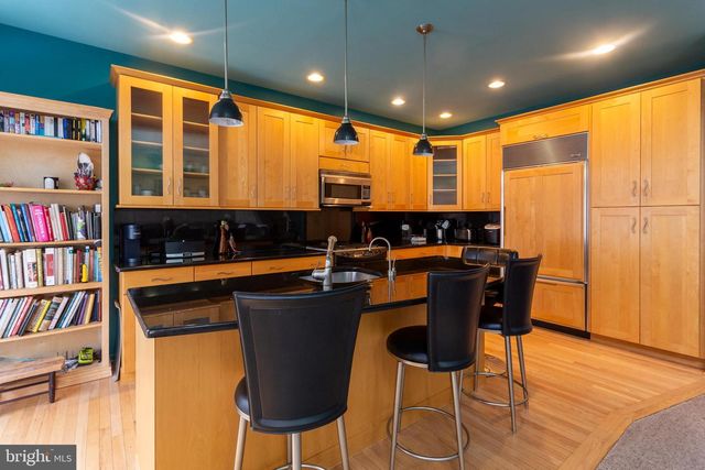 105 YORKTOWN CT, Malvern, PA 19355