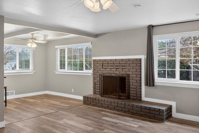 526 Fairview Dr, Placerville, CA 95667