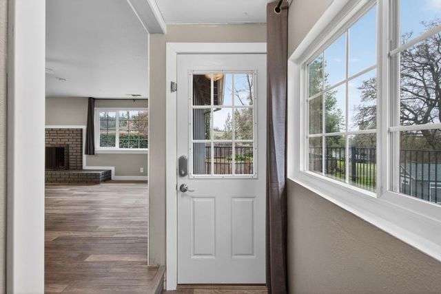 526 Fairview Dr, Placerville, CA 95667