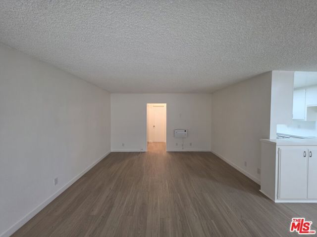 10815 Rose Avenue 2, Los Angeles, CA 90034