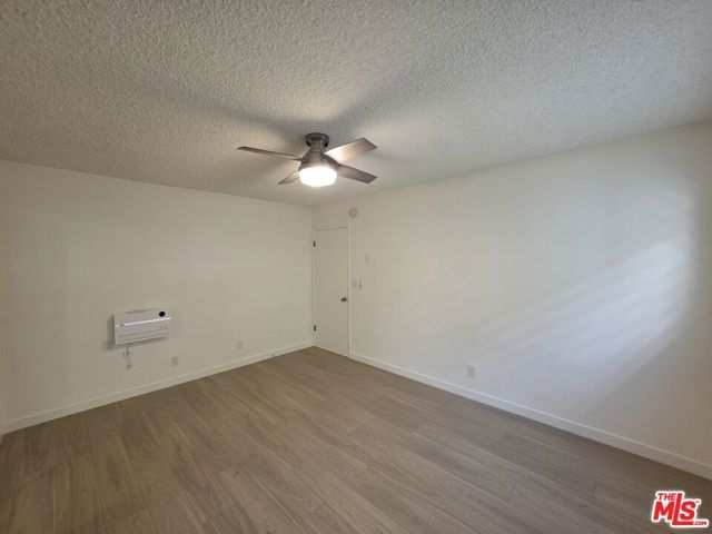 10815 Rose Avenue 2, Los Angeles, CA 90034