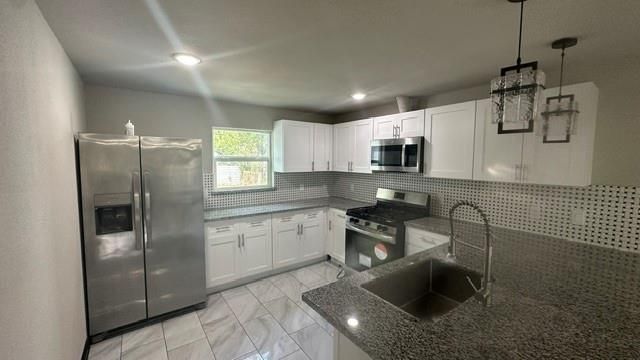 8433 Lenore Street, Houston, TX 77017