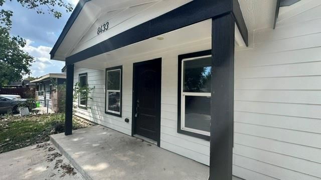 8433 Lenore Street, Houston, TX 77017