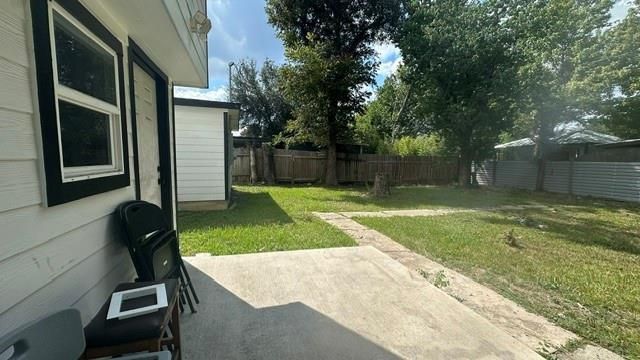 8433 Lenore Street, Houston, TX 77017