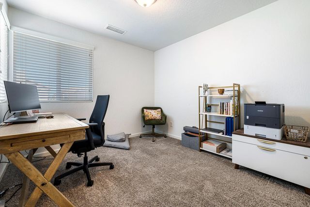 3748 Longford Way, Clovis, CA 93619