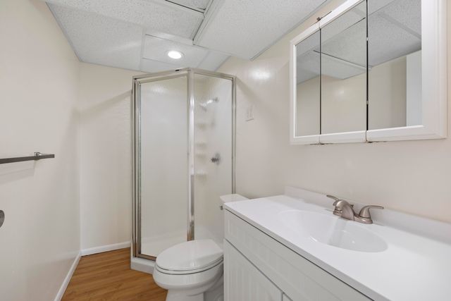 304 Greenbrier Lane, Hollister, MO 65672