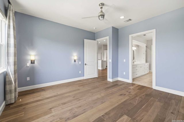 2004 Crown View Dr, Kerrville, TX 78028