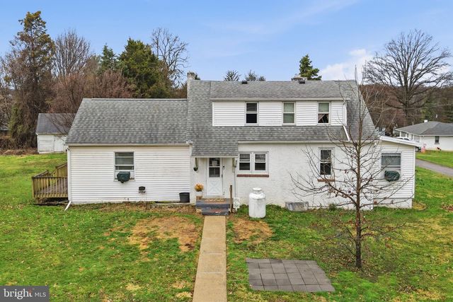 268 ELLICOTT RD, Avondale, PA 19311