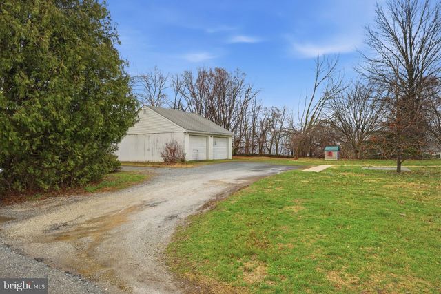 268 ELLICOTT RD, Avondale, PA 19311