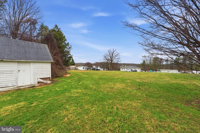 268 ELLICOTT RD, Avondale, PA 19311