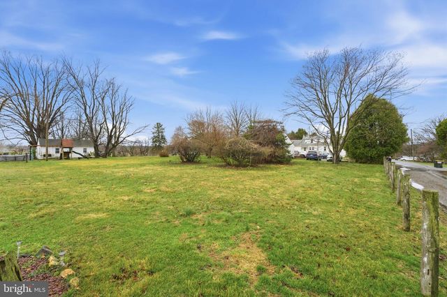 268 ELLICOTT RD, Avondale, PA 19311