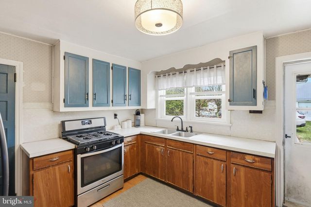 268 ELLICOTT RD, Avondale, PA 19311
