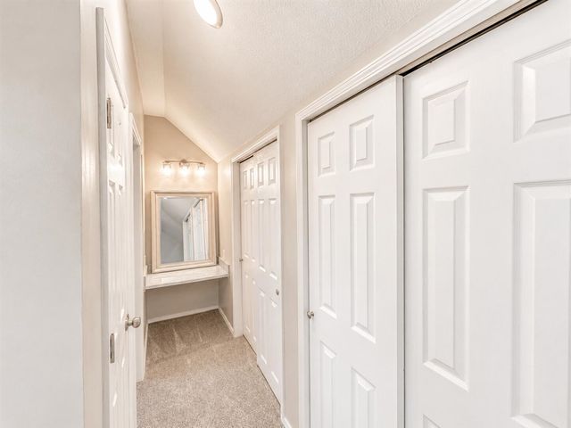 1926 Oakland Drive, Kalamazoo, MI 49008