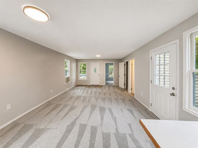 1926 Oakland Drive, Kalamazoo, MI 49008