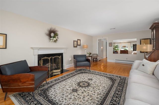 60 Alhambra Circle, Cranston, RI 02905