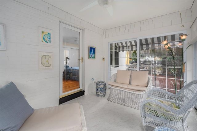 60 Alhambra Circle, Cranston, RI 02905