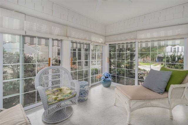 60 Alhambra Circle, Cranston, RI 02905