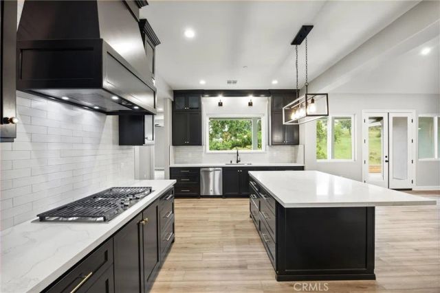 21116 Stage Dr, Tehachapi, CA 93561