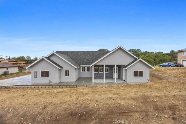 21116 Stage Dr, Tehachapi, CA 93561